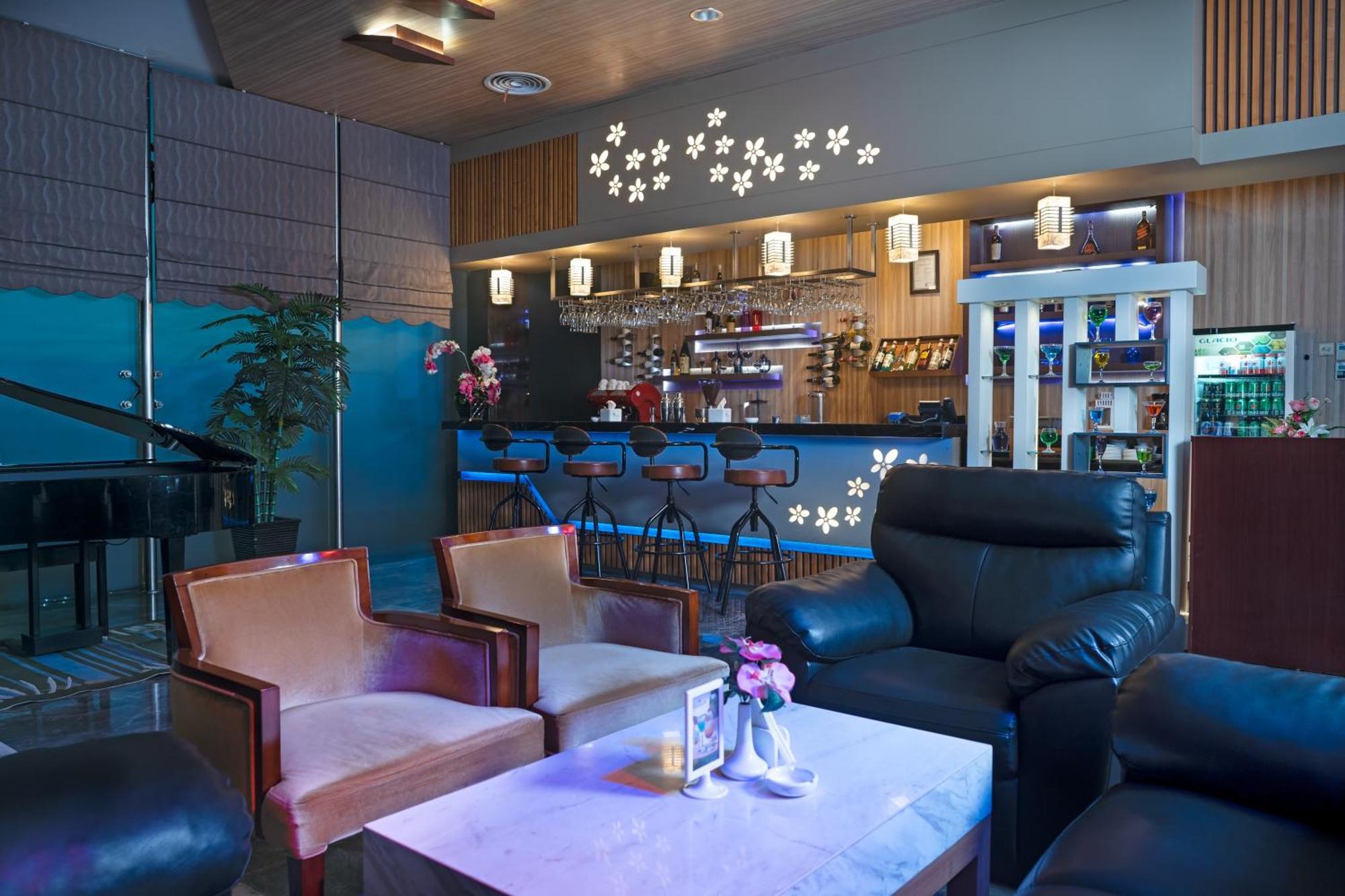 Nagoya Hill Hotel Batam Dış mekan fotoğraf