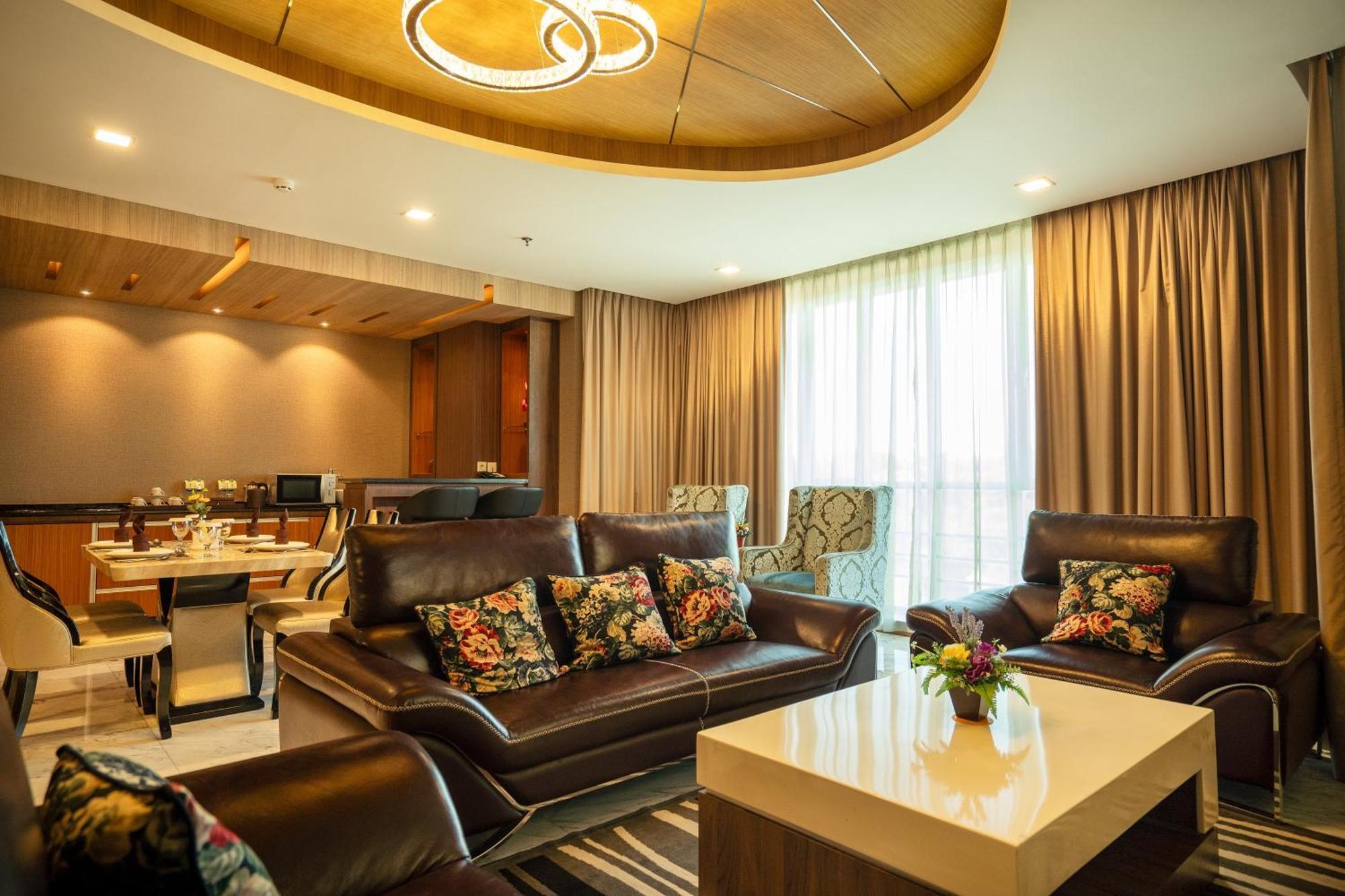 Nagoya Hill Hotel Batam Dış mekan fotoğraf