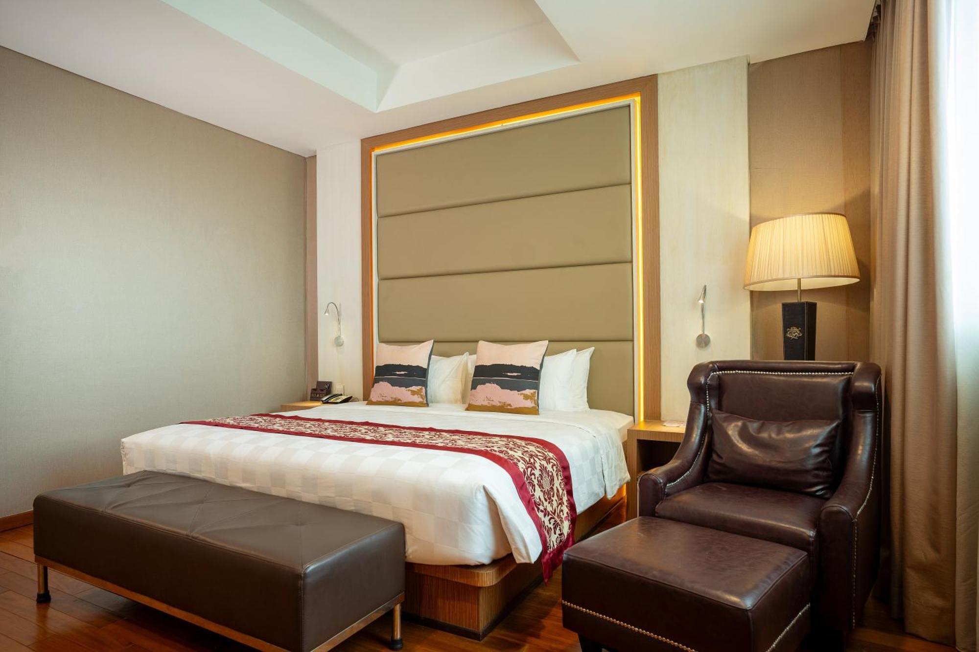 Nagoya Hill Hotel Batam Dış mekan fotoğraf