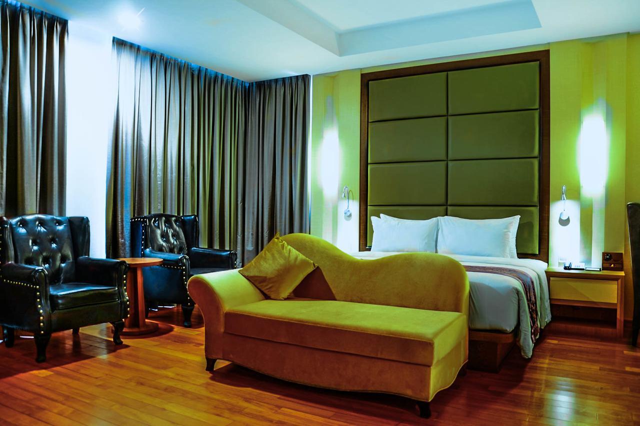 Nagoya Hill Hotel Batam Dış mekan fotoğraf